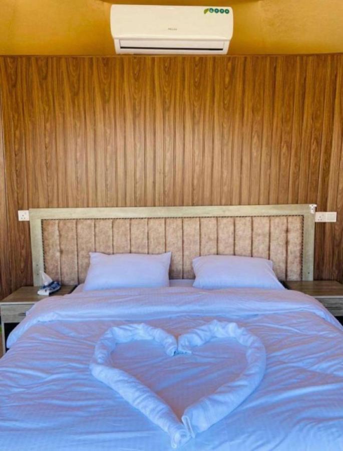 Abdullah Luxury Camp Apartment Wadi Rum Exterior photo